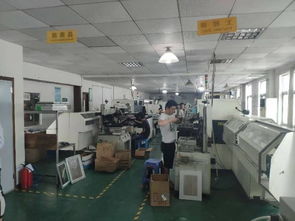 龍崗新現大型注塑廠出租 2400平米實用面積，工業發展新機遇
